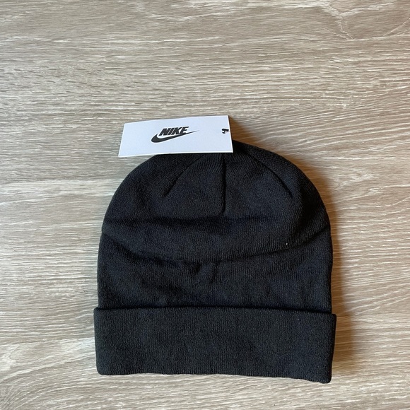 NWT Nike Olivia Kim black peace beanie One Size - Picture 2 of 2